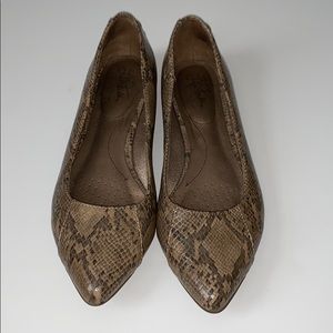 Life stride snakeskin flats